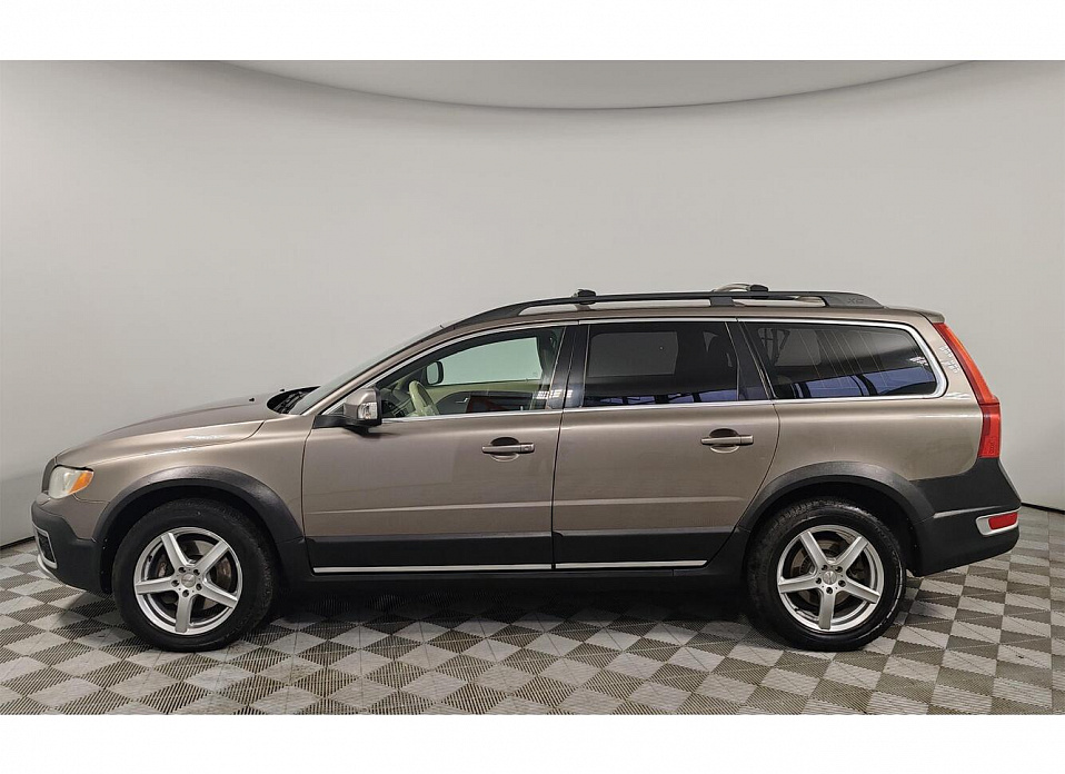 Volvo XC70, II 2.4d AT (163 л.с.) 4WD