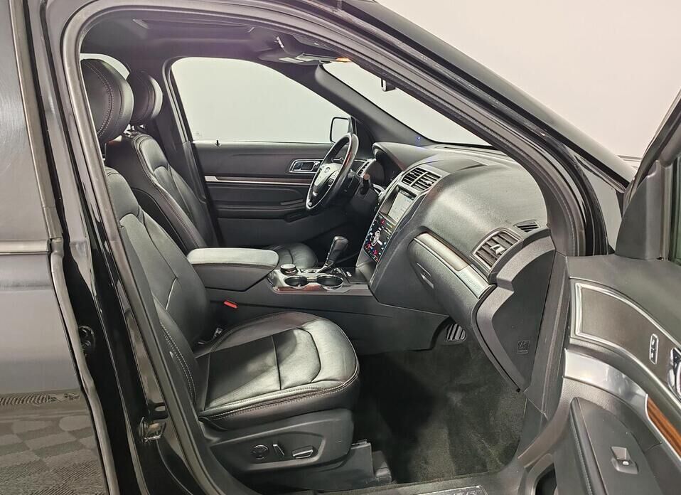 Ford Explorer, V Рестайлинг 3.5 AT (249 л.с.) 4WD