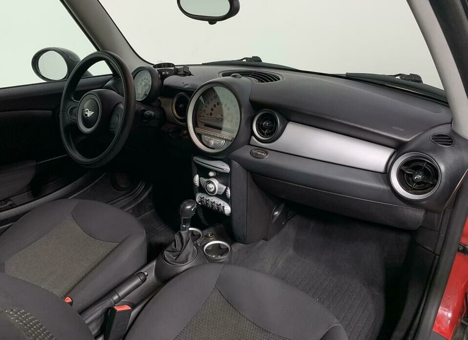 MINI Hatch One 1.4 AT (95 л.с.)