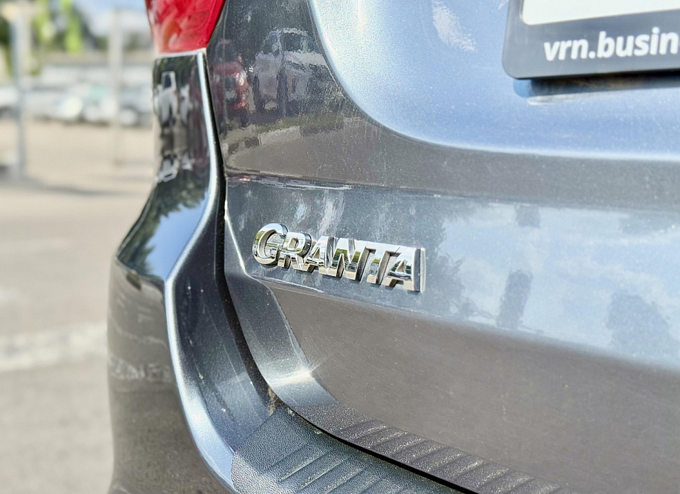 LADA (ВАЗ) Granta, I Рестайлинг 1.6 MT (90 л.с.)