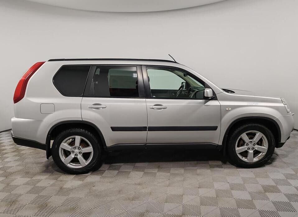 Nissan X-Trail, II Рестайлинг 2.0 CVT (141 л.с.) 4WD