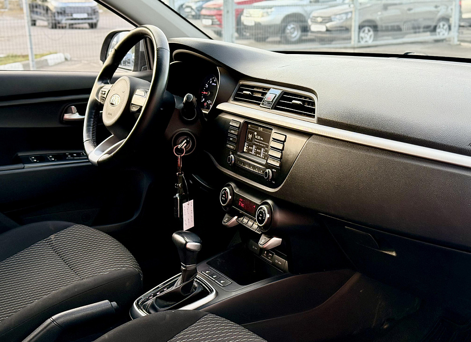 Kia Rio, IV X-Line 1.6 AT (123 л.с.)