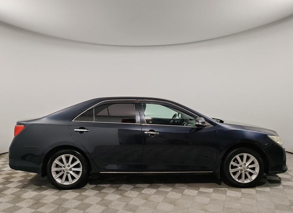 Toyota Camry, VII (XV50) 3.5 AT (277 л.с.)