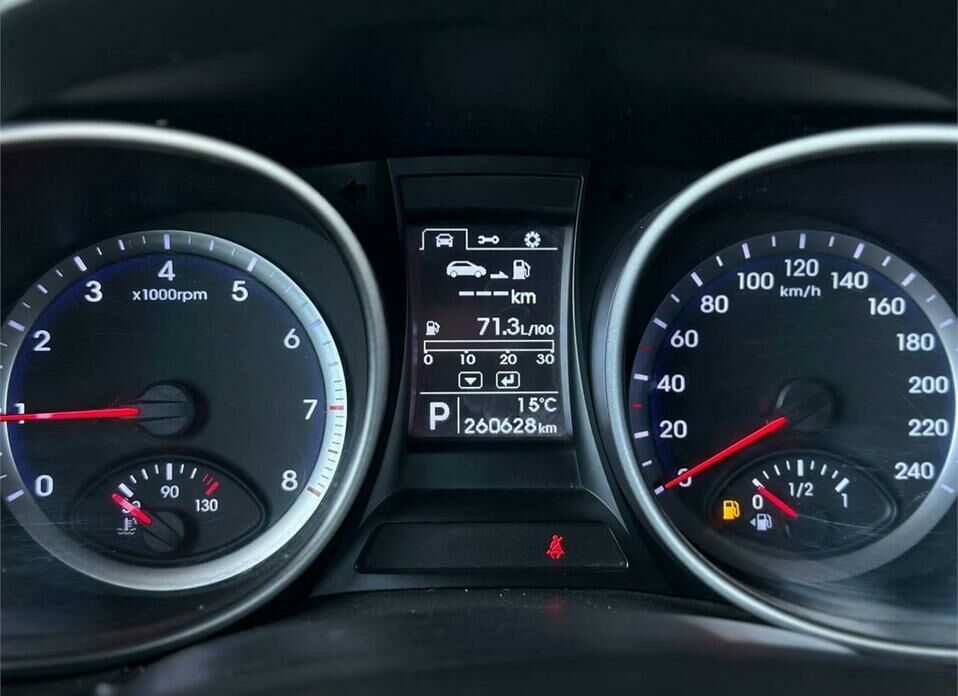 Hyundai Santa Fe 2.4 AT (175 л.с.) 4WD