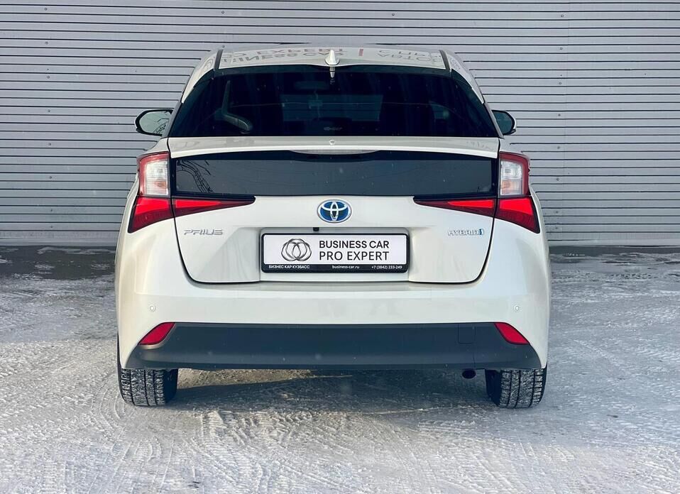 Toyota Prius, IV Рестайлинг (XW50) 1.8hyb AT (98 л.с.)