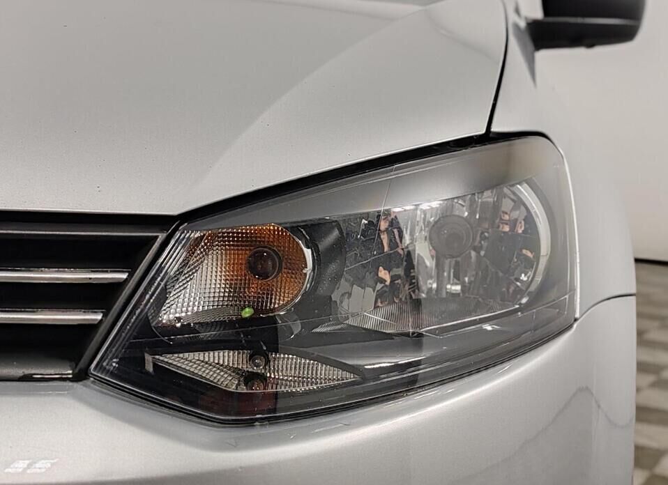 Volkswagen Polo, V 1.6 AT (105 л.с.)