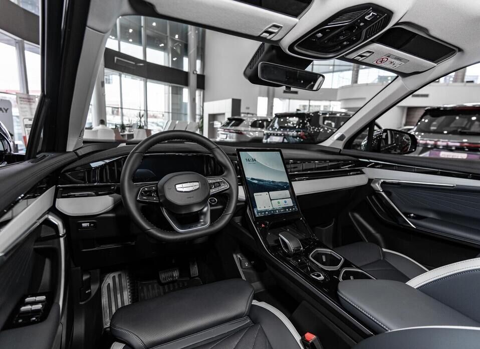 Geely Atlas, II 2.0 AT (200 л.с.) 4WD