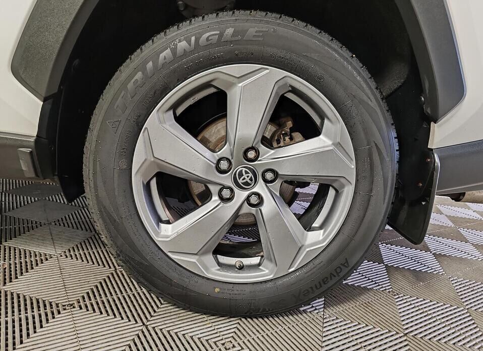 Toyota RAV4, V (XA50) 2.0 CVT (149 л.с.) 4WD