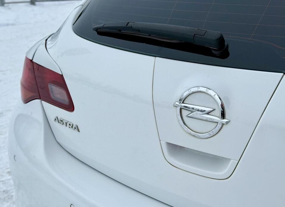 Opel Astra, J 1.4 AT (140 л.с.)