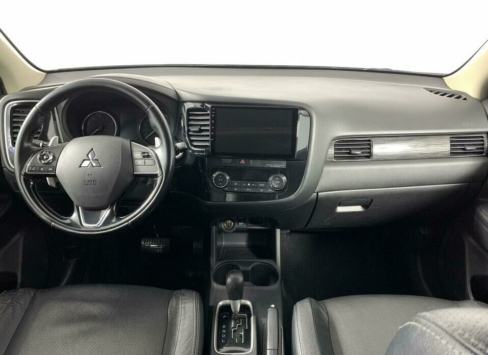 Mitsubishi Outlander 3.0 AT (230 л.с.) 4WD