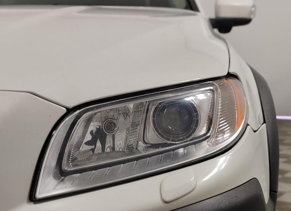 Volvo XC70 2.4d AT (215 л.с.) 4WD