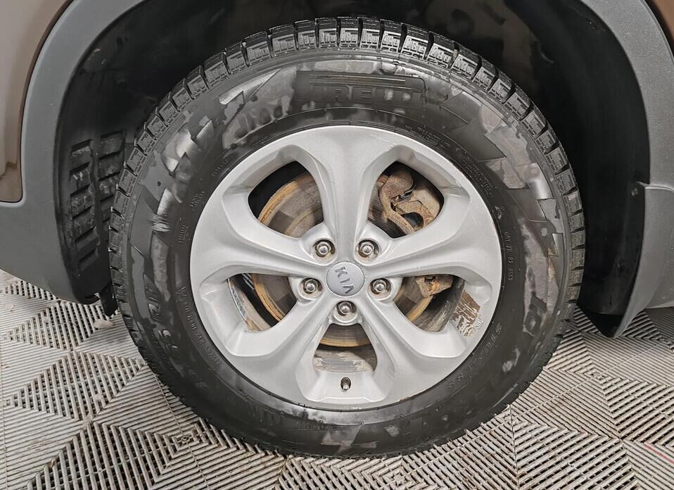 Kia Sorento, II Рестайлинг 2.4 AT (175 л.с.) 4WD