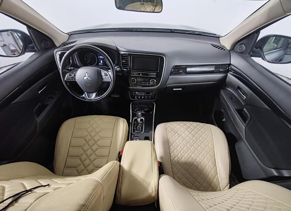 Mitsubishi Outlander, III Рестайлинг 3 2.0 CVT (146 л.с.) 4WD