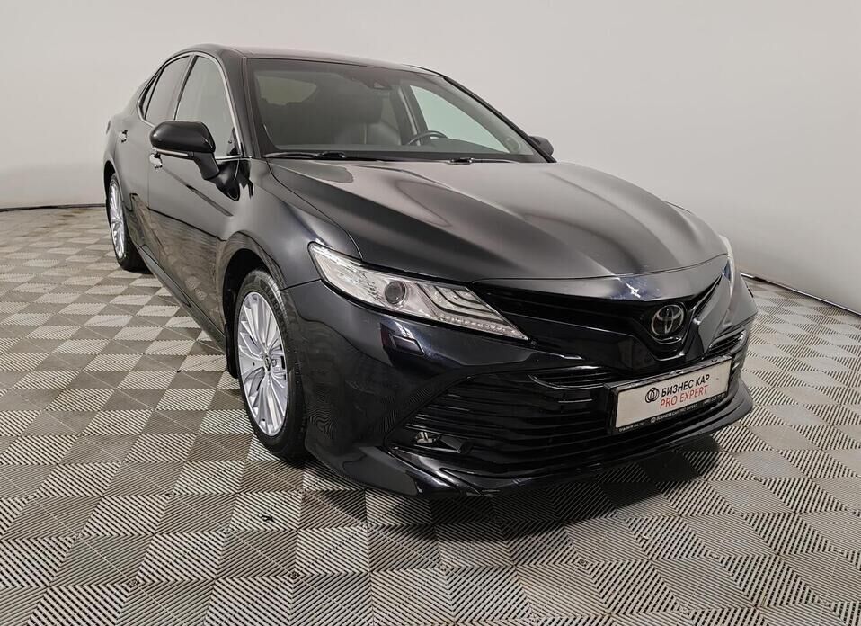 Toyota Camry, VIII (XV70) 2.5 AT (181 л.с.)