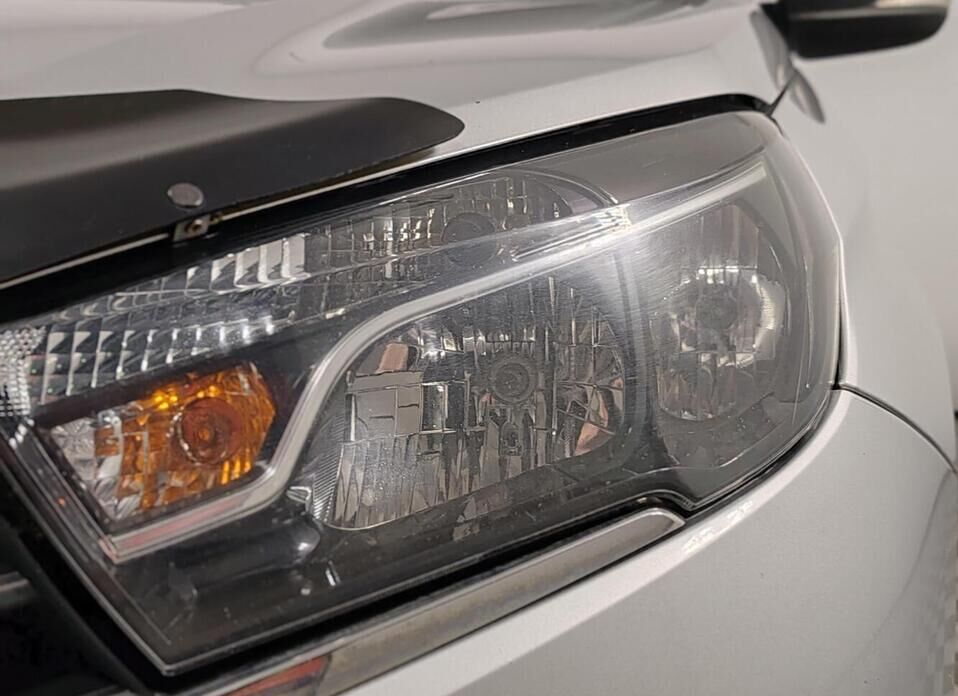 LADA (ВАЗ) Vesta, I 1.6 MT (106 л.с.)