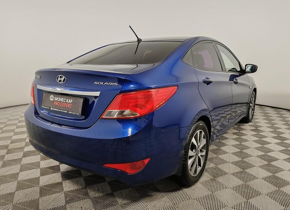Hyundai Solaris, I Рестайлинг 1.6 AT (123 л.с.)