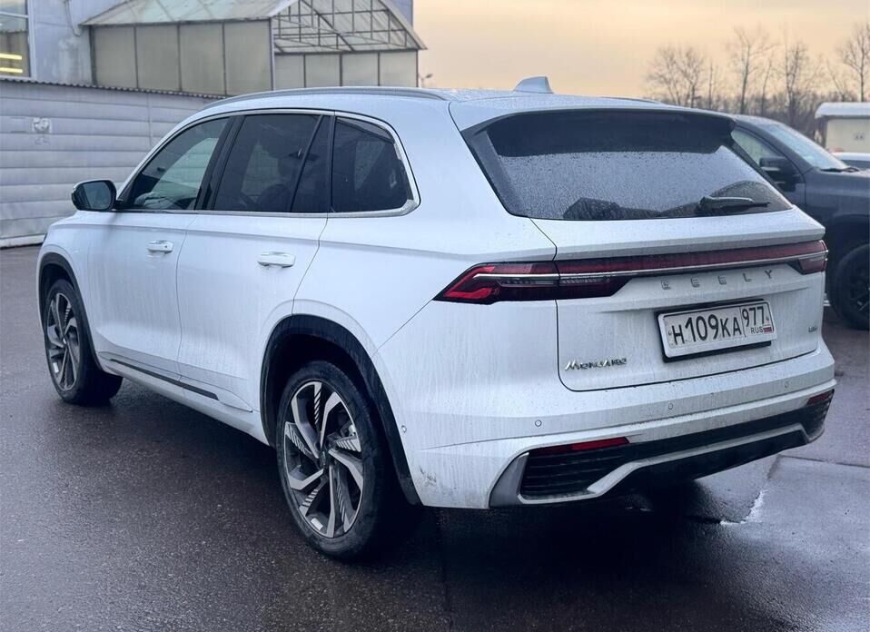 Geely Monjaro 2.0 AT (238 л.с.) 4WD