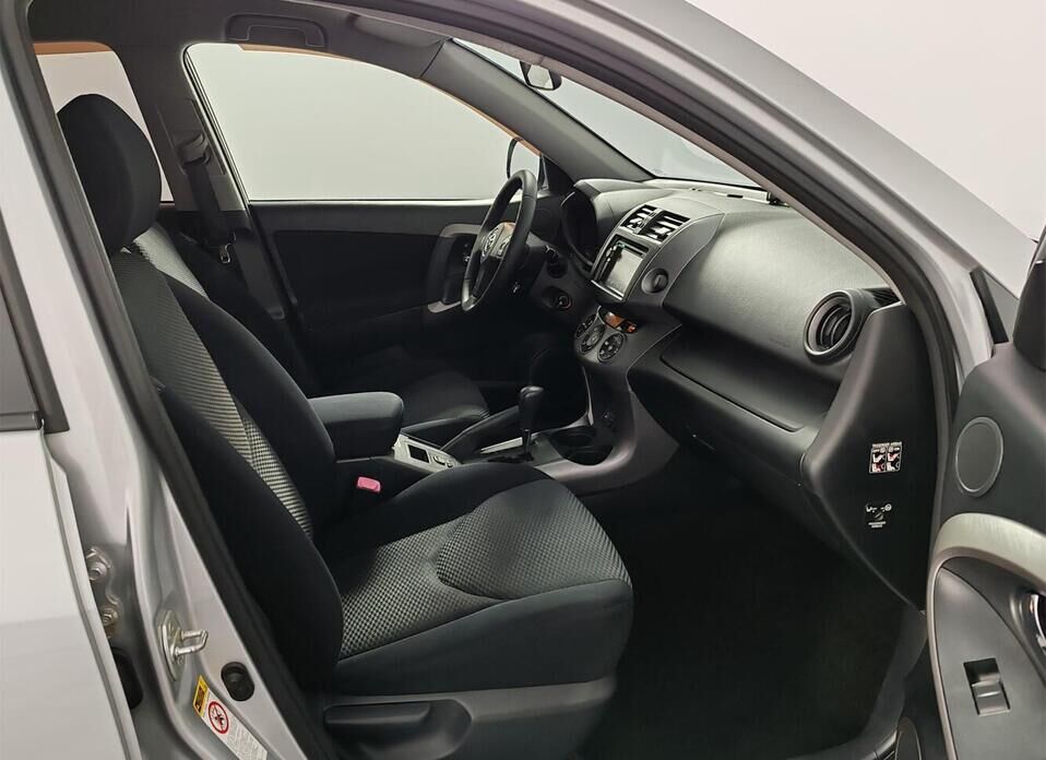 Toyota RAV4, III (XA30) 2.0 AT (152 л.с.) 4WD