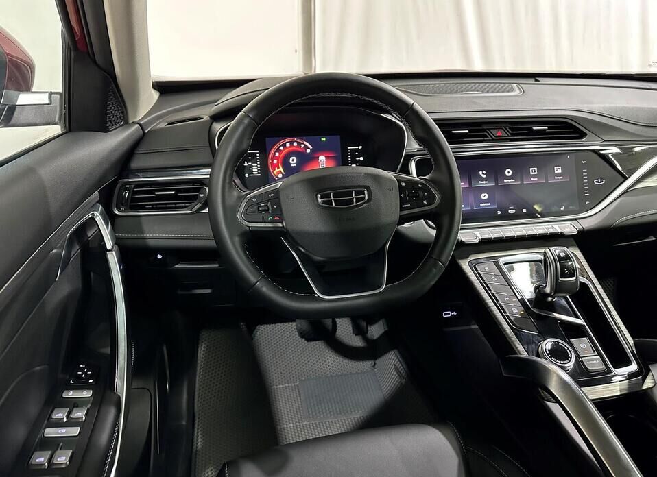 Geely Atlas Pro 1.5 AT (150 л.с.)
