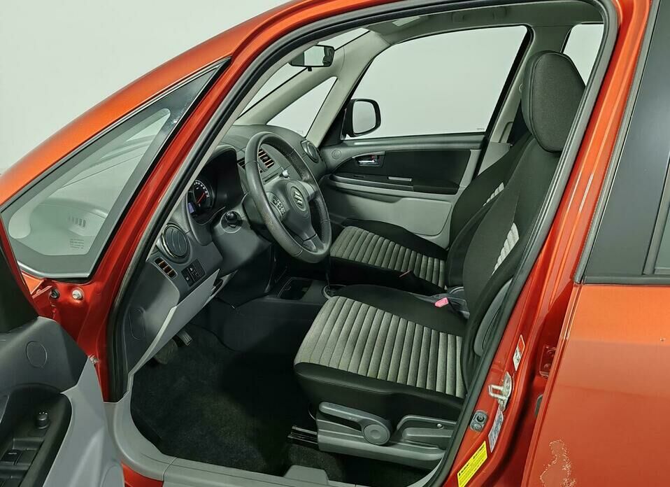 Suzuki SX4 1.6 AT (112 л.с.) 4WD