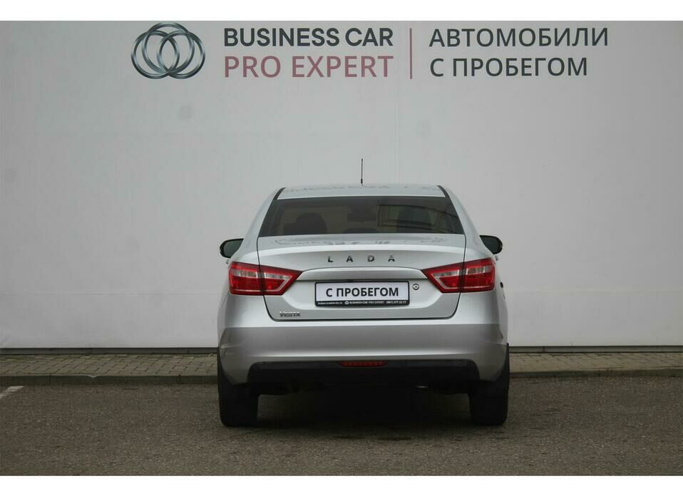 LADA (ВАЗ) Vesta 1.6 AMT (106 л.с.)