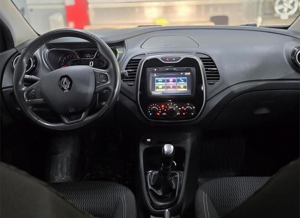 Renault Kaptur, I 2.0 MT (143 л.с.) 4WD
