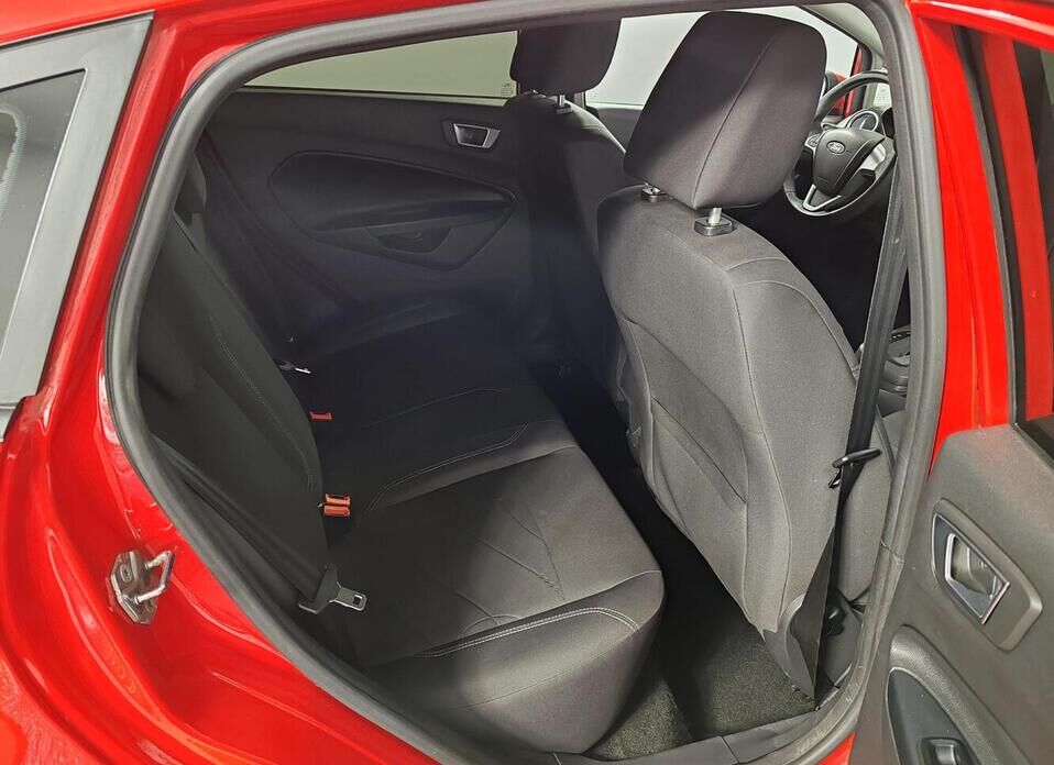 Ford Fiesta 1.6 AMT (105 л.с.)