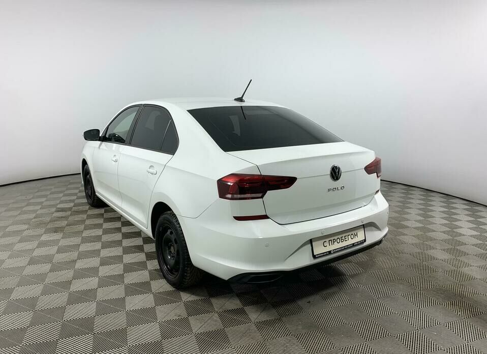 Volkswagen Polo 1.6 MT (110 л.с.)