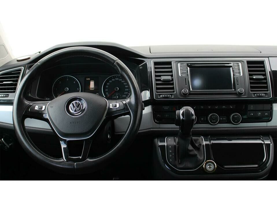 Volkswagen Multivan 2.0d AMT (180 л.с.) 4WD