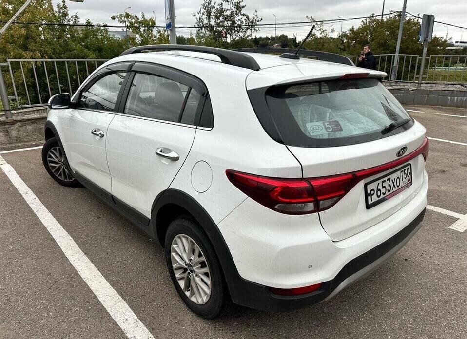 Kia Rio X-Line 1.6 AT (123 л.с.)