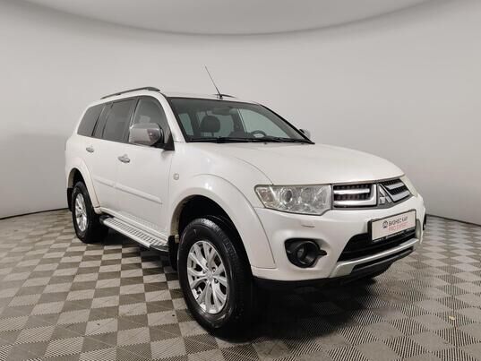 Mitsubishi Pajero Sport, 2014 г., 250 243 км