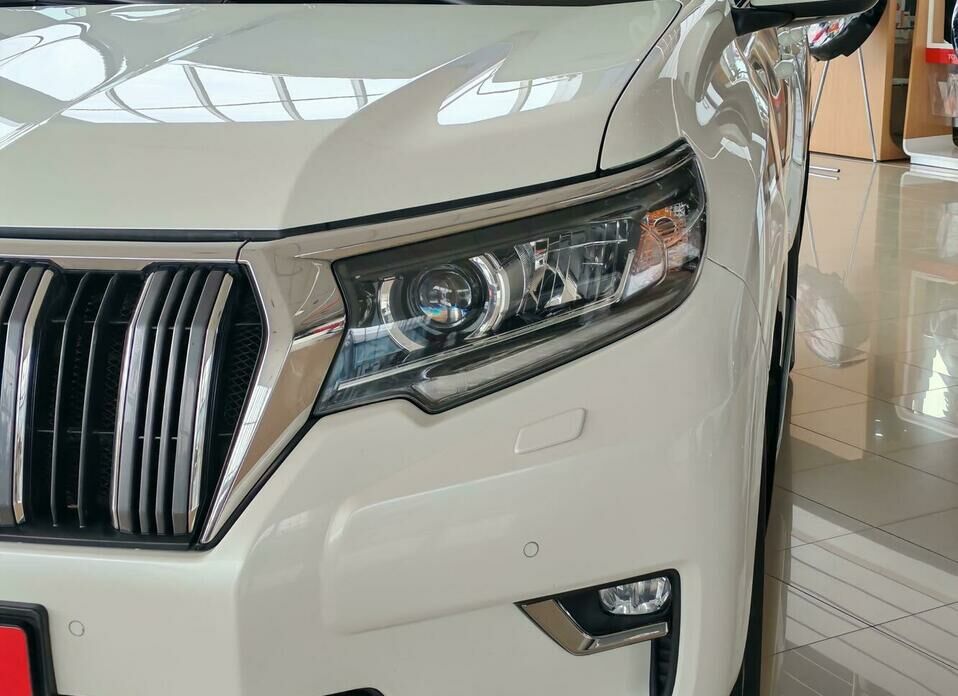 Toyota Land Cruiser Prado 2.8d AT (177 л.с.) 4WD