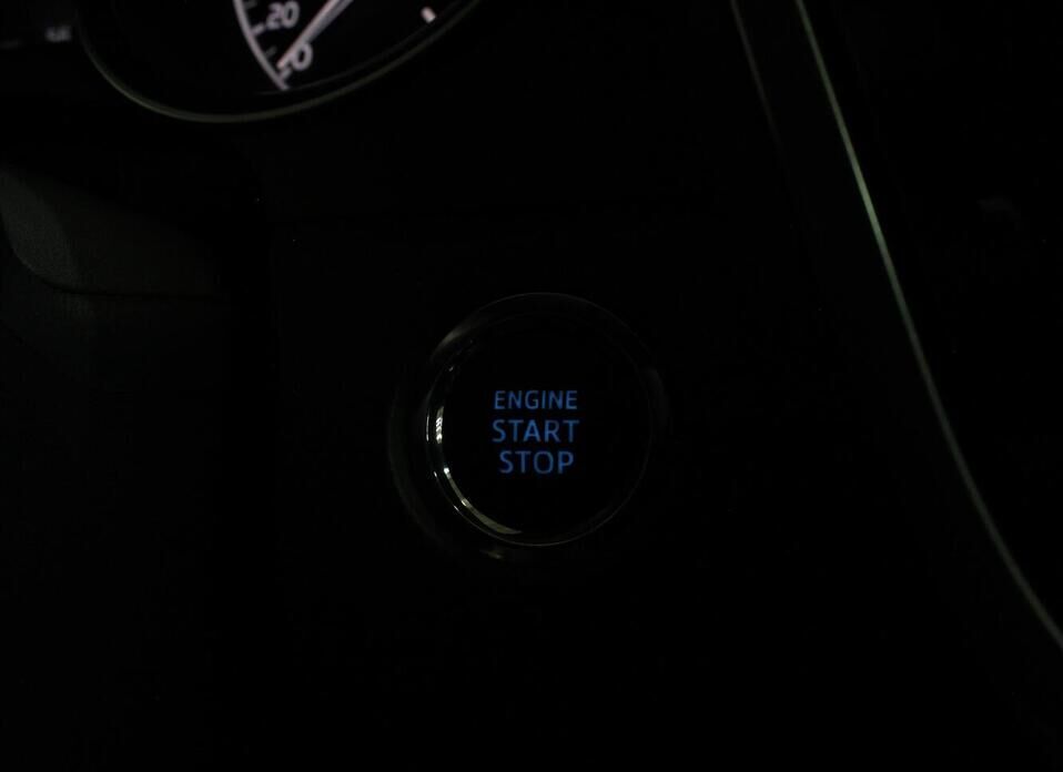 Toyota Camry, VIII (XV70) Рестайлинг 2.0 CVT (150 л.с.)