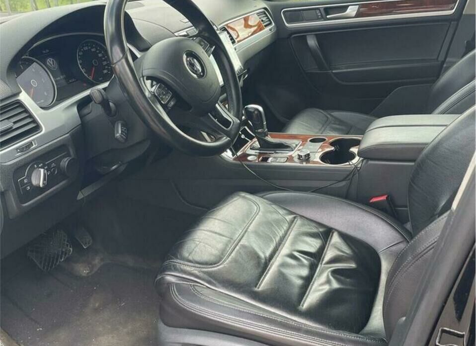 Volkswagen Touareg 3.0d AT (204 л.с.) 4WD