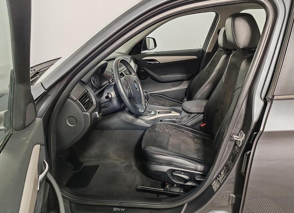 BMW X1, I (E84) Рестайлинг 20i 2.0 AT (184 л.с.) 4WD