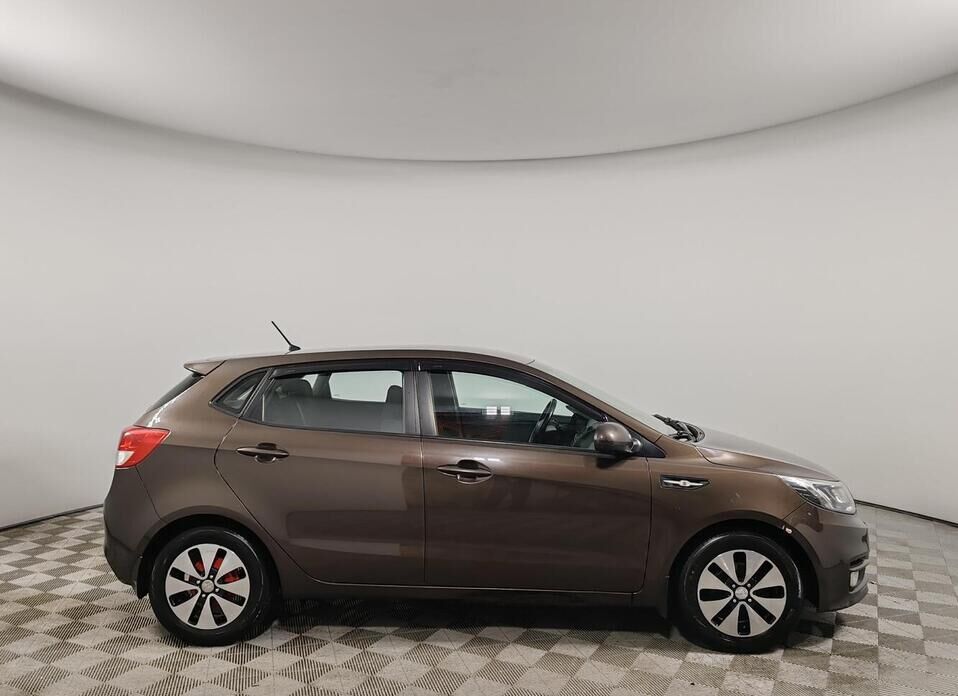Kia Rio, III Рестайлинг 1.4 MT (107 л.с.)