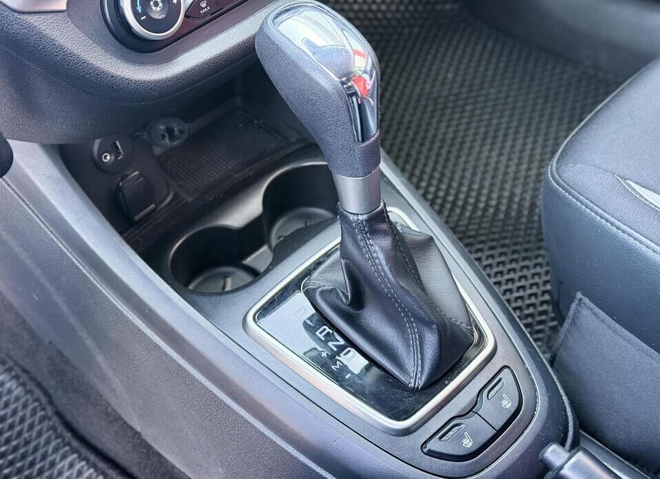 LADA (ВАЗ) Vesta, I Рестайлинг SW Cross 1.6 CVT (113 л.с.)