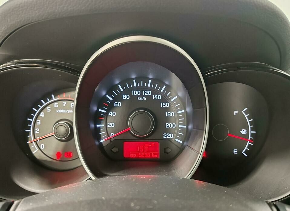 Kia Rio 1.4 MT (107 л.с.)