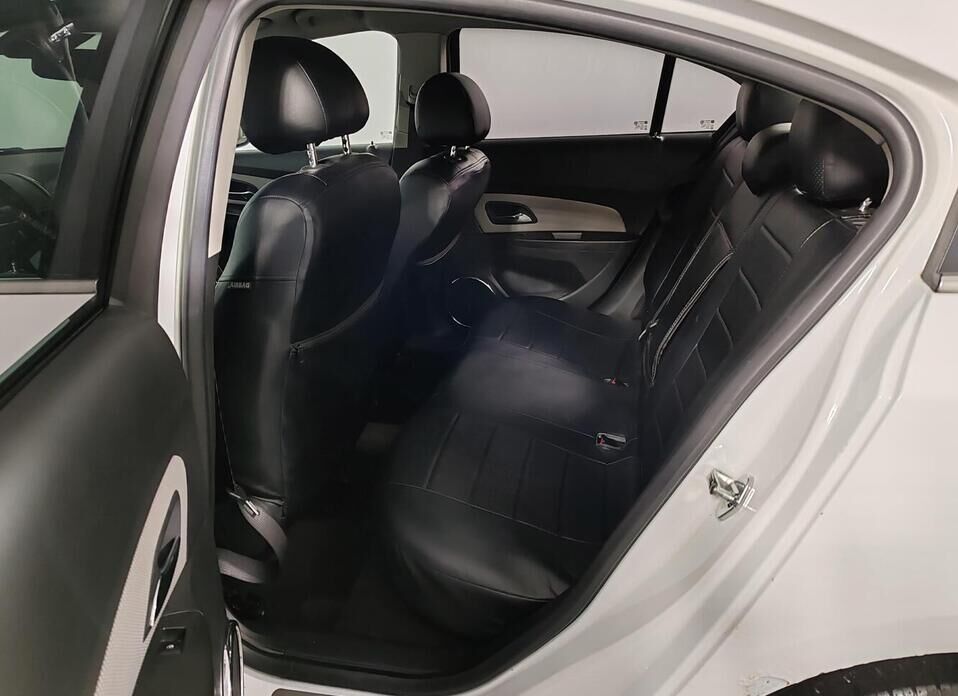Chevrolet Cruze, I Рестайлинг 1.6 AT (109 л.с.)