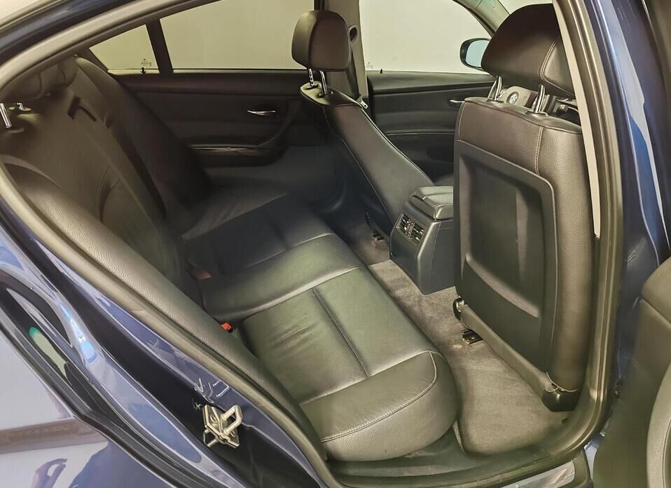 BMW 3 серии 320i 2.0 AT (156 л.с.)