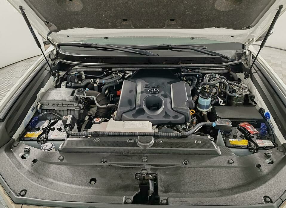 Toyota Land Cruiser Prado 2.8d AT (200 л.с.) 4WD