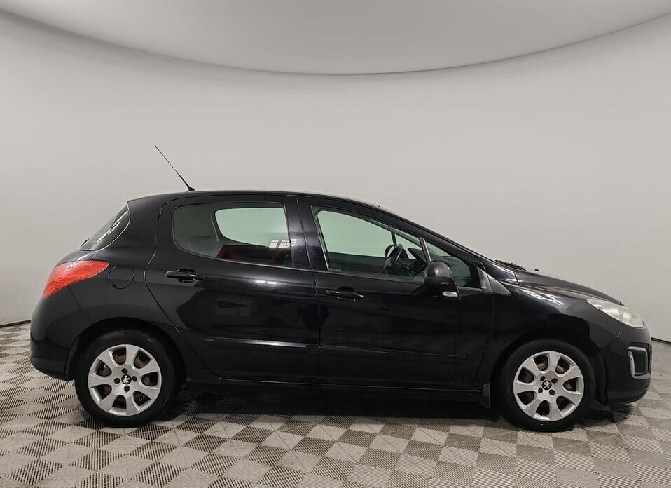 Peugeot 308, I Рестайлинг 1.6 AT (120 л.с.)