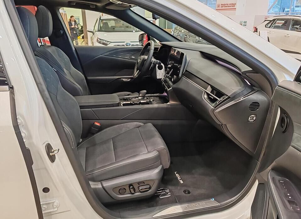 Lexus RX, V 350 2.4 AT (249 л.с.) 4WD