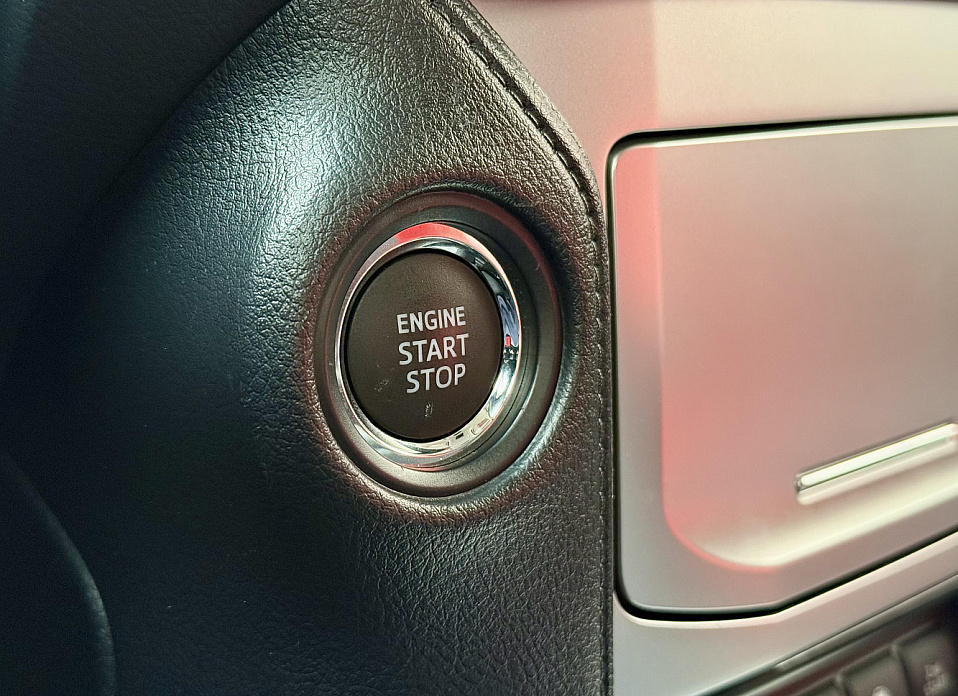 Toyota Land Cruiser Prado, 150 Series Рестайлинг 3 2.8d AT (204 л.с.) 4WD