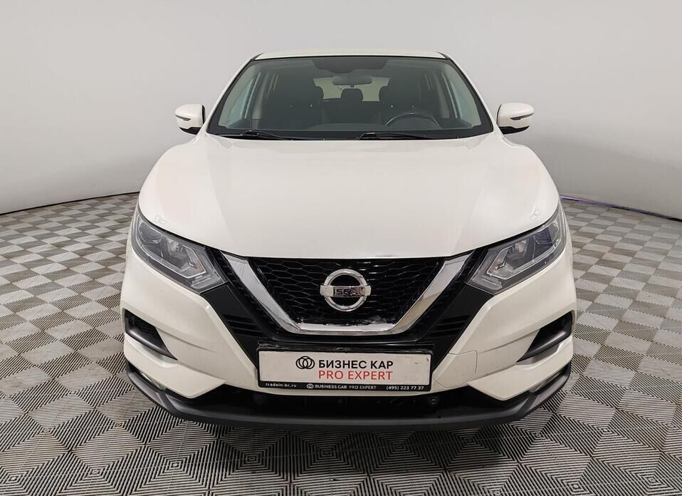 Nissan Qashqai, II Рестайлинг 2.0 CVT (144 л.с.) 4WD