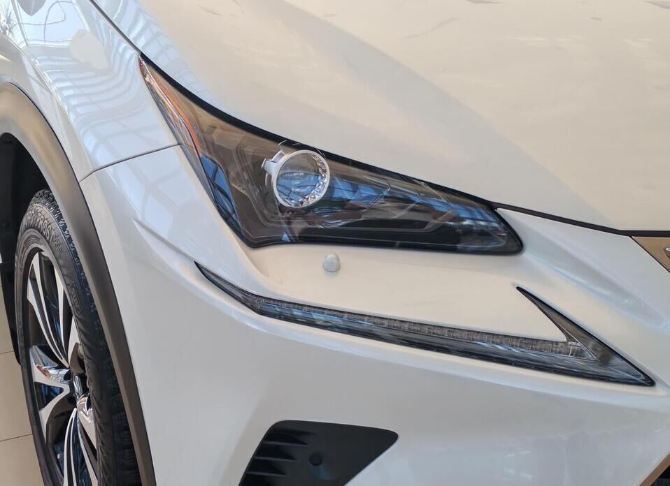 Lexus NX 200 2.0 CVT (150 л.с.)