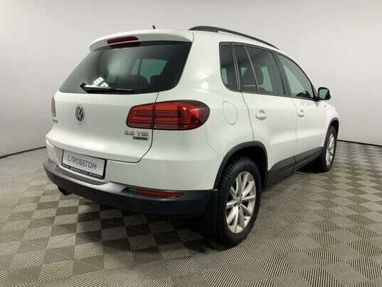 Volkswagen Tiguan, 2016 г., 117 001 км