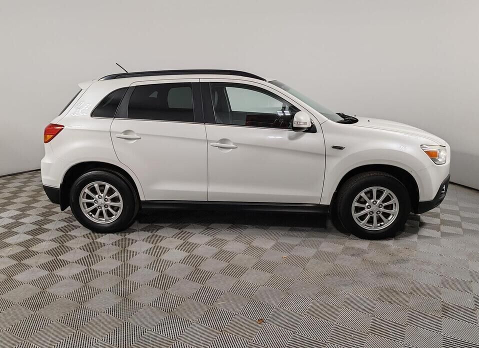 Mitsubishi ASX 1.8 CVT (140 л.с.)