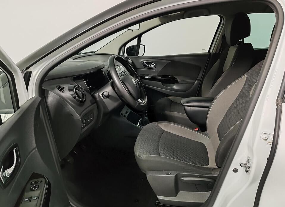 Renault Kaptur, I 2.0 MT (143 л.с.) 4WD