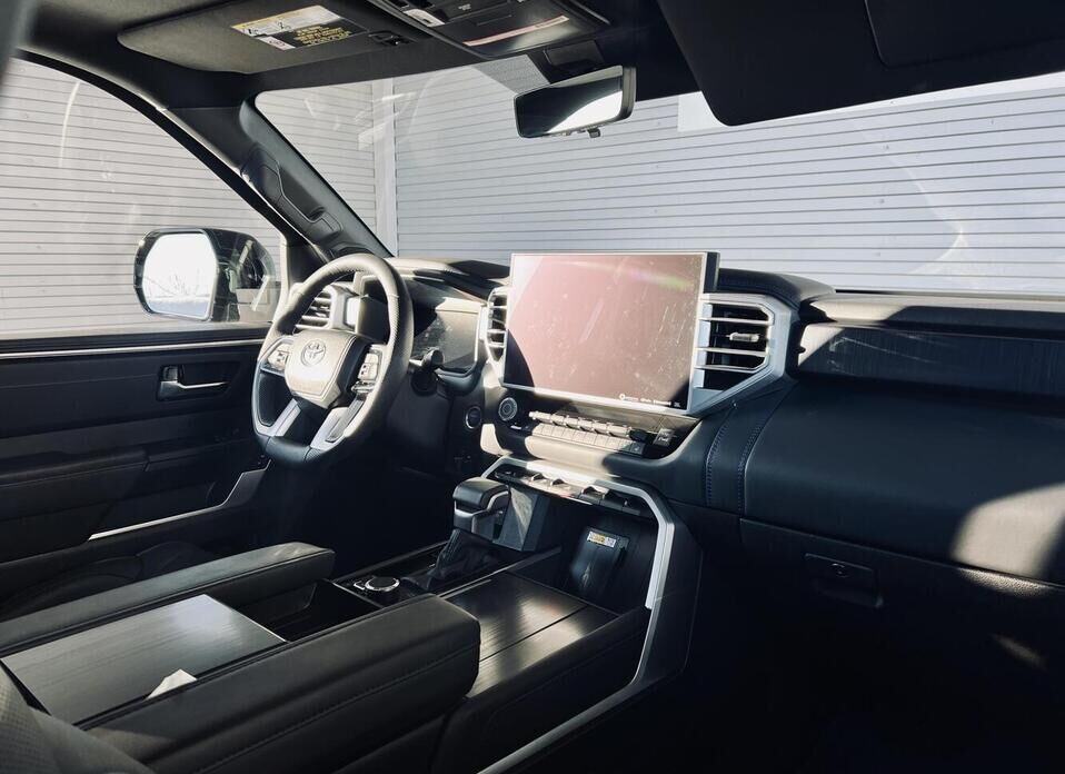 Toyota Sequoia, III 3.5hyb AT (437 л.с.) 4WD